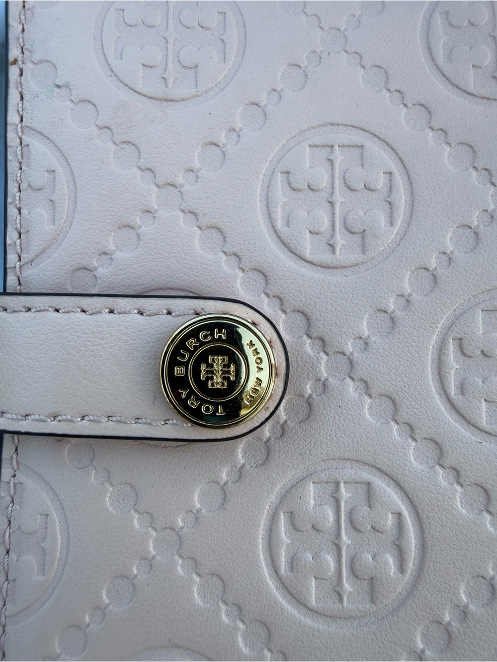 Tory Burch Embossed Logo Leather wallet- Pale Pink blush Gold Hardware